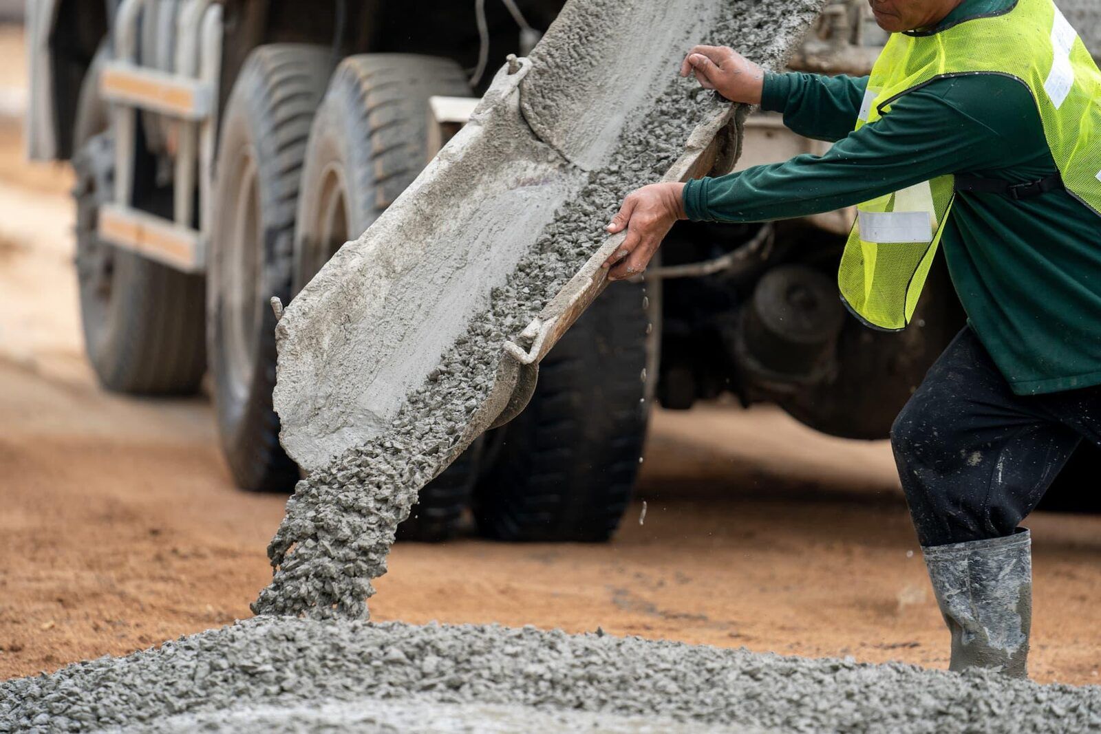Thermobeton being laid on a building site