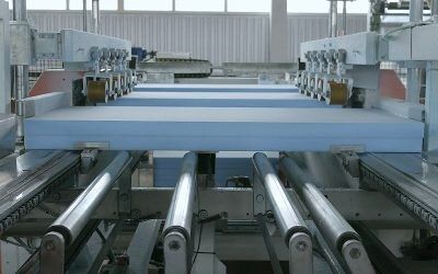 EPS boards on the production line in Hajdúszoboszló